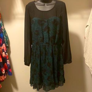 Jessica Simpson, large, black/green, above knee dress